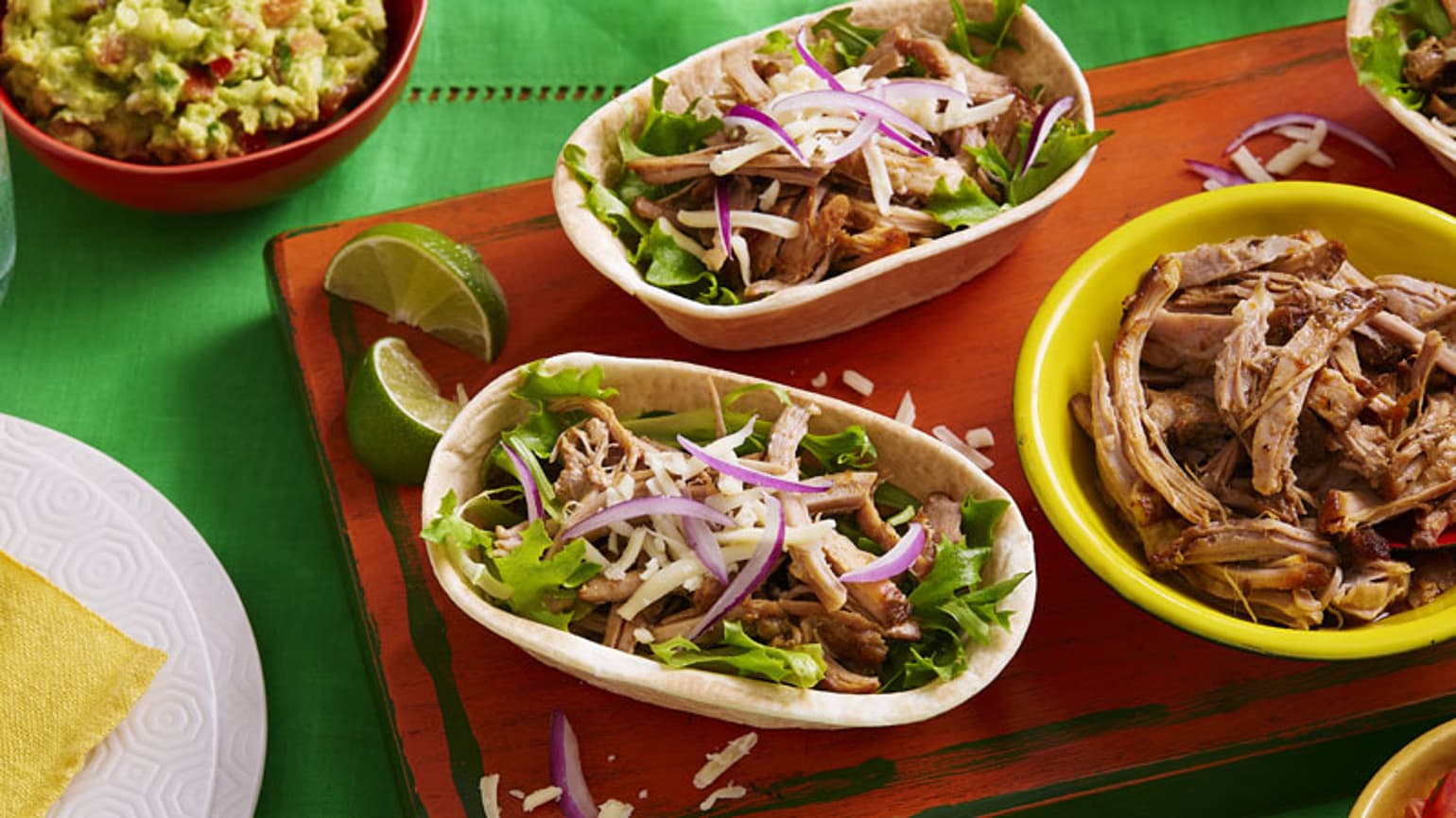 Slow Cooker Pork Carnitas Tacos